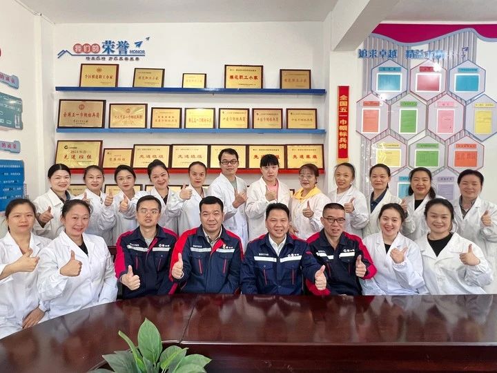 如何打造全國模范職工小家？質(zhì)量技術(shù)監(jiān)督站化驗室給你答案